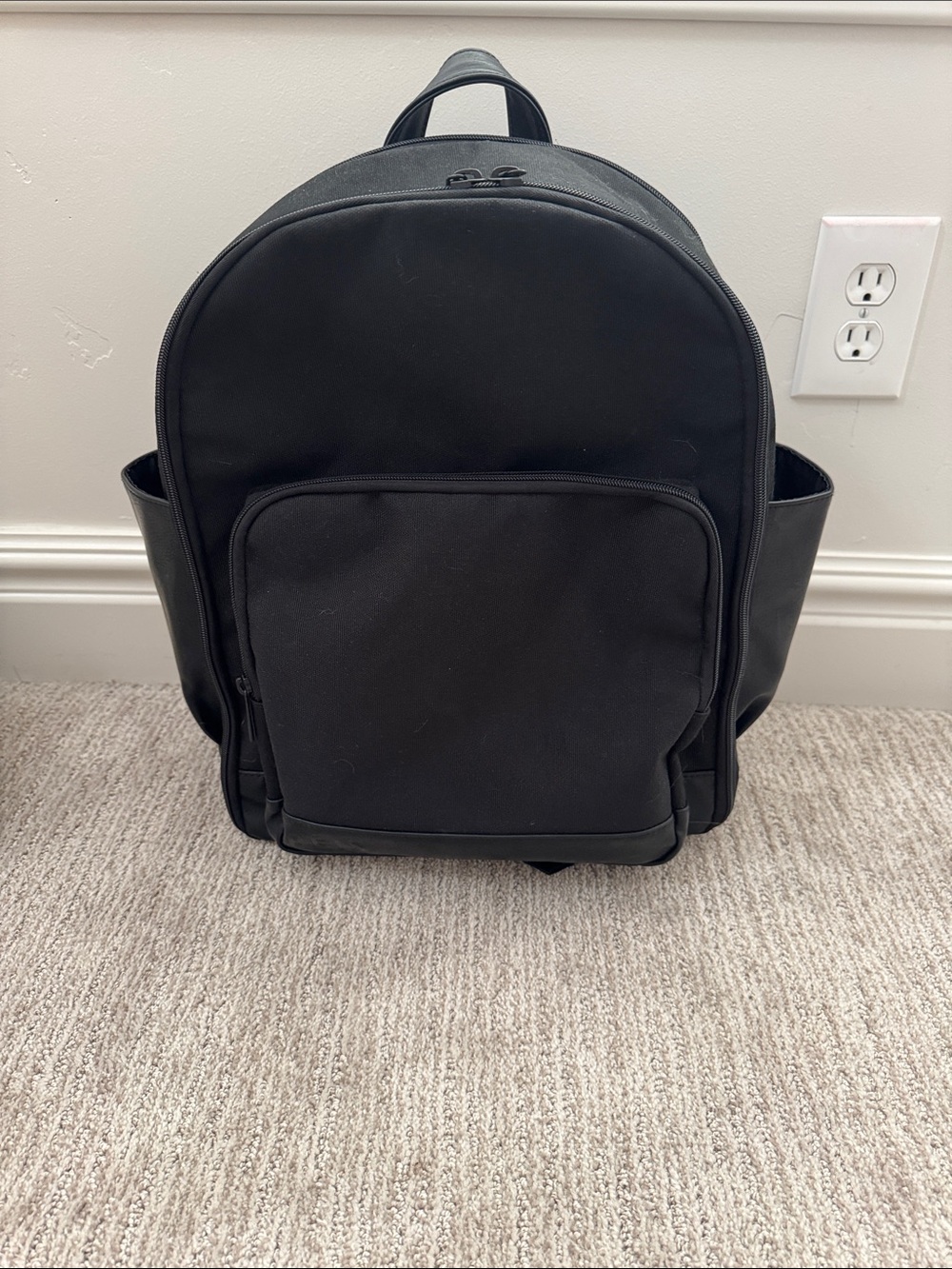 BEIS Backpack - Sleek Everyday Bag